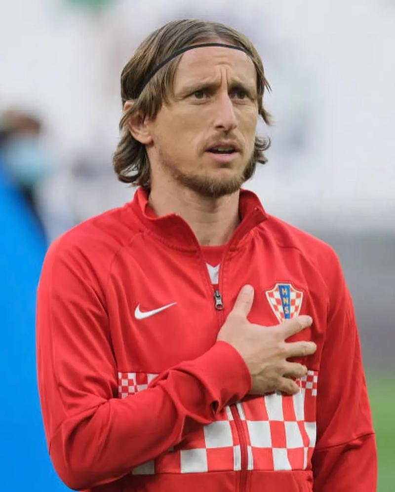 辽篮惨败广州赛后，付豪怒怼球迷，杨鸣说的实在，球迷：算啥东西